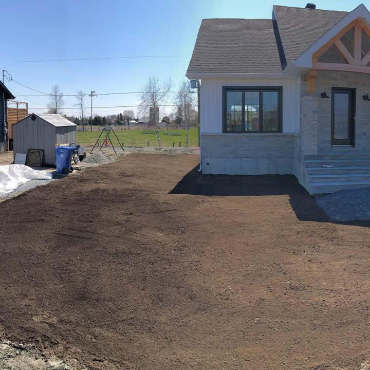 Nivellement, drainage et préparation de terrain Montérégie